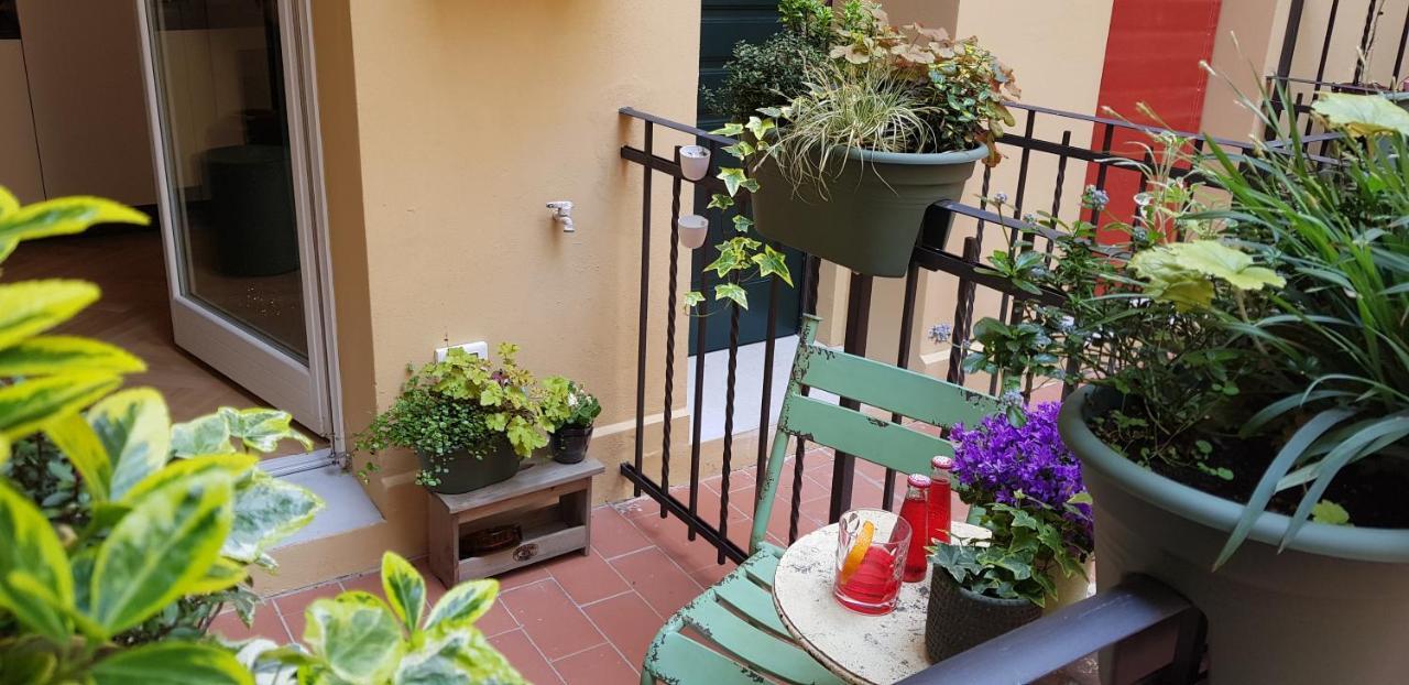 Sphera Bologna, Design Suite Under The Two Towers Экстерьер фото